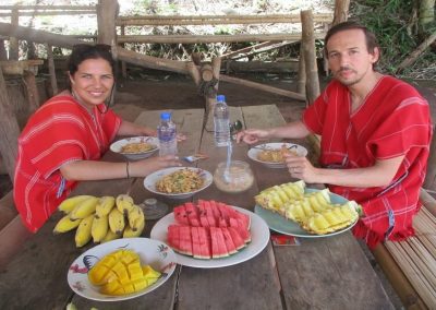 one day elephant care_lunch